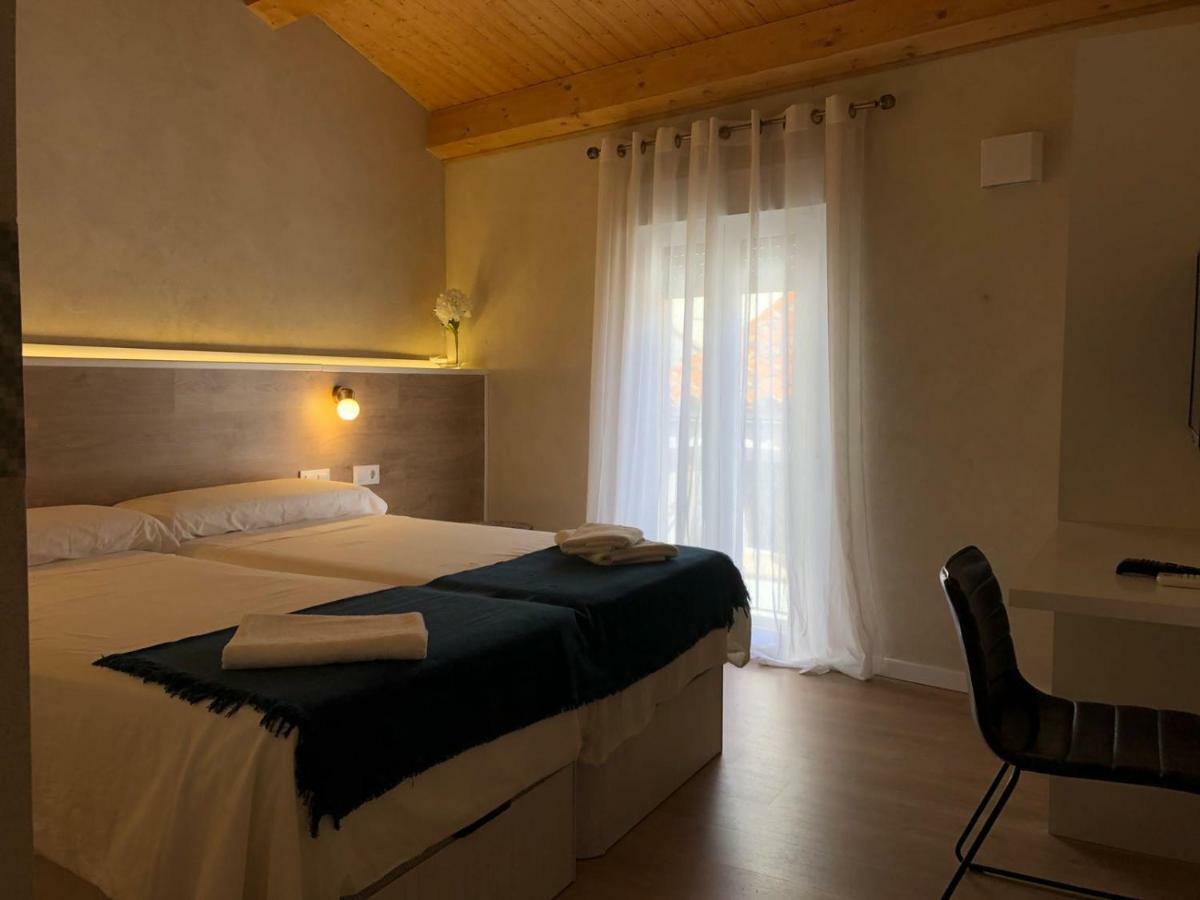 Ferienwohnung La Isla De Mirabel Plasencia Exterior foto